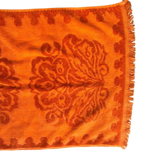 Vintage orange fringe 60s/70s Fieldcrest Hand Towel 16" x 24" - Picture 3 of 7